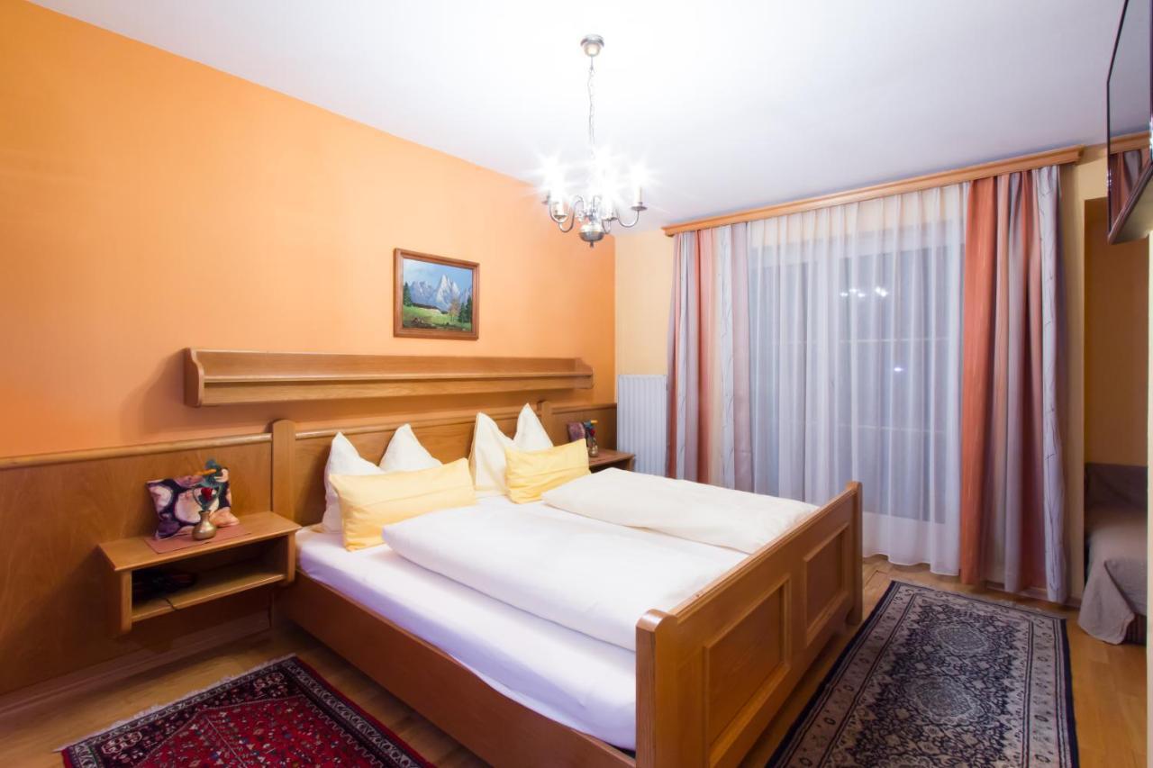 Hotel Gasthof Brueggler Radstadt Exterior photo