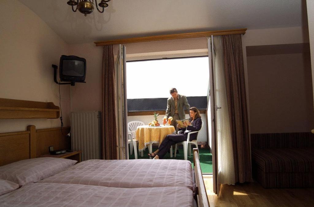 Hotel Gasthof Brueggler Radstadt Room photo